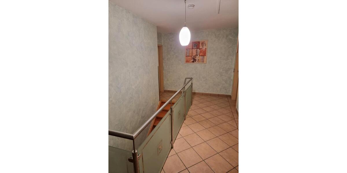 Mehrfamilienhaus, Wohnhaus Burghaun - 13 Zimmer, 400 m&sup2;, 2.100&euro; | Angebot:26554824