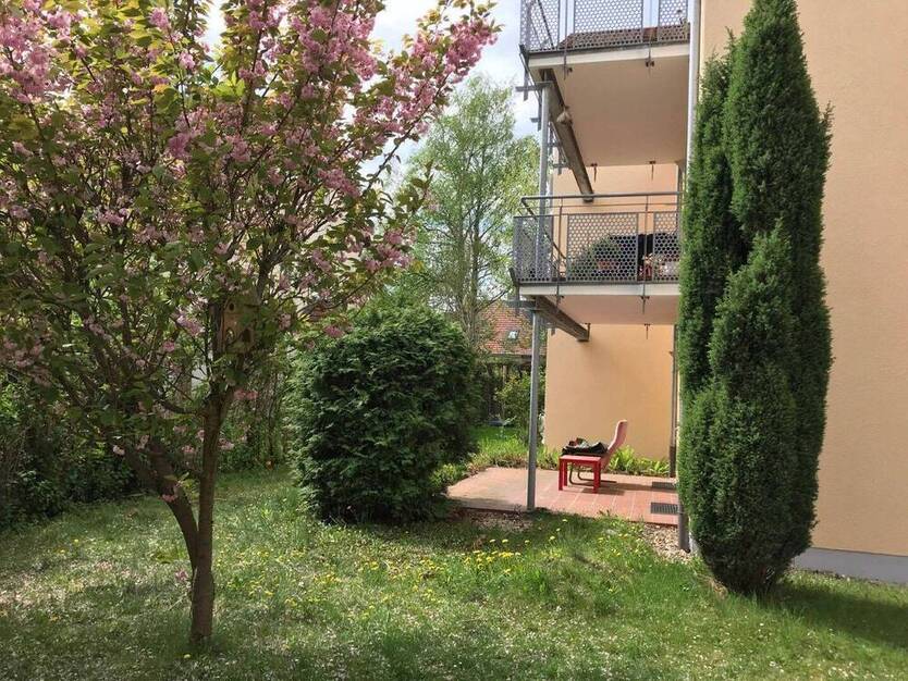 ruhig gelegene Wohnung im Grünen mit 2 Balkonen