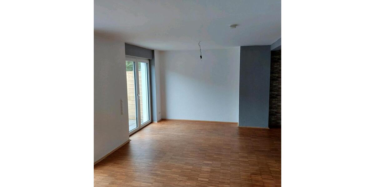 Doppelhaushälfte in Aachen-Bildchen mit Garten und Garage 3 zimmer