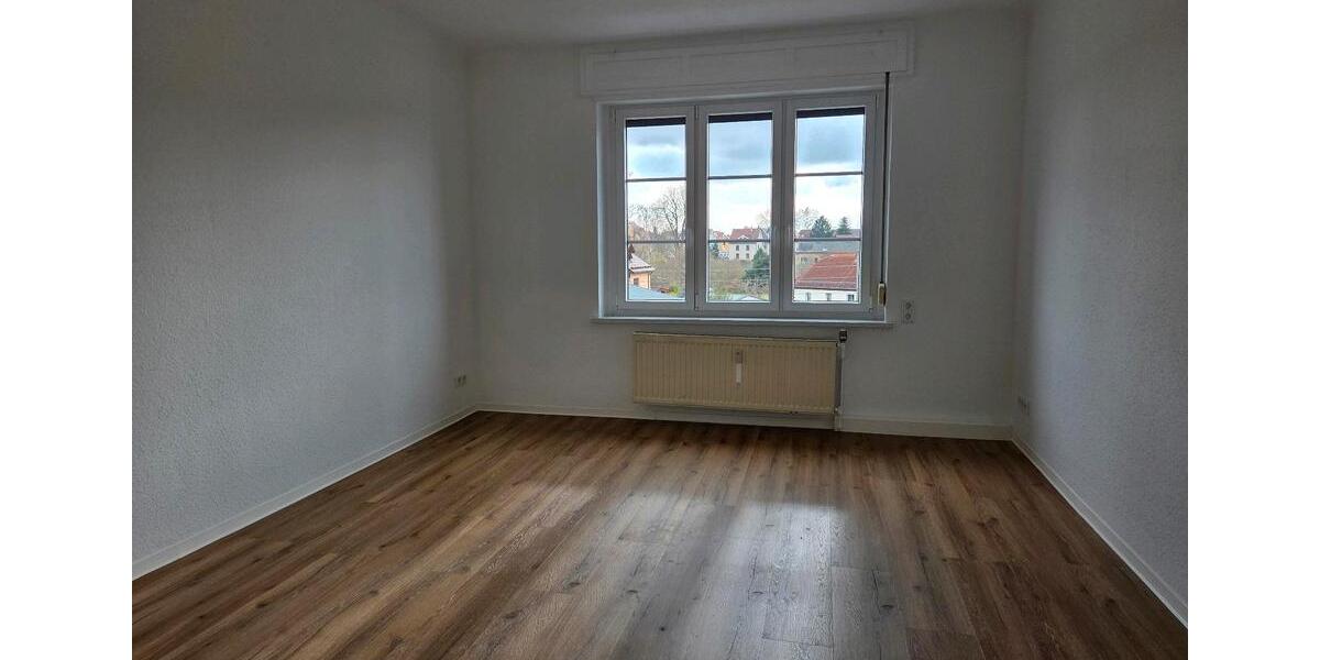 Etagenwohnung Großröhrsdorf - 3 Zimmer, 72 m&sup2;, 560&euro; | Angebot:26034044
