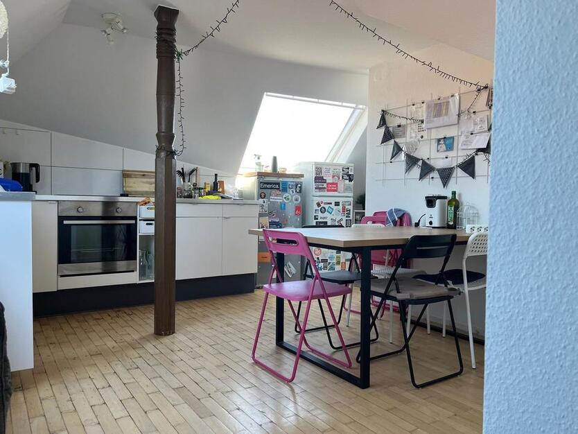 Ab sofort! Schönes helles WG Zimmer in Reutlingen zu vermieten zimmer