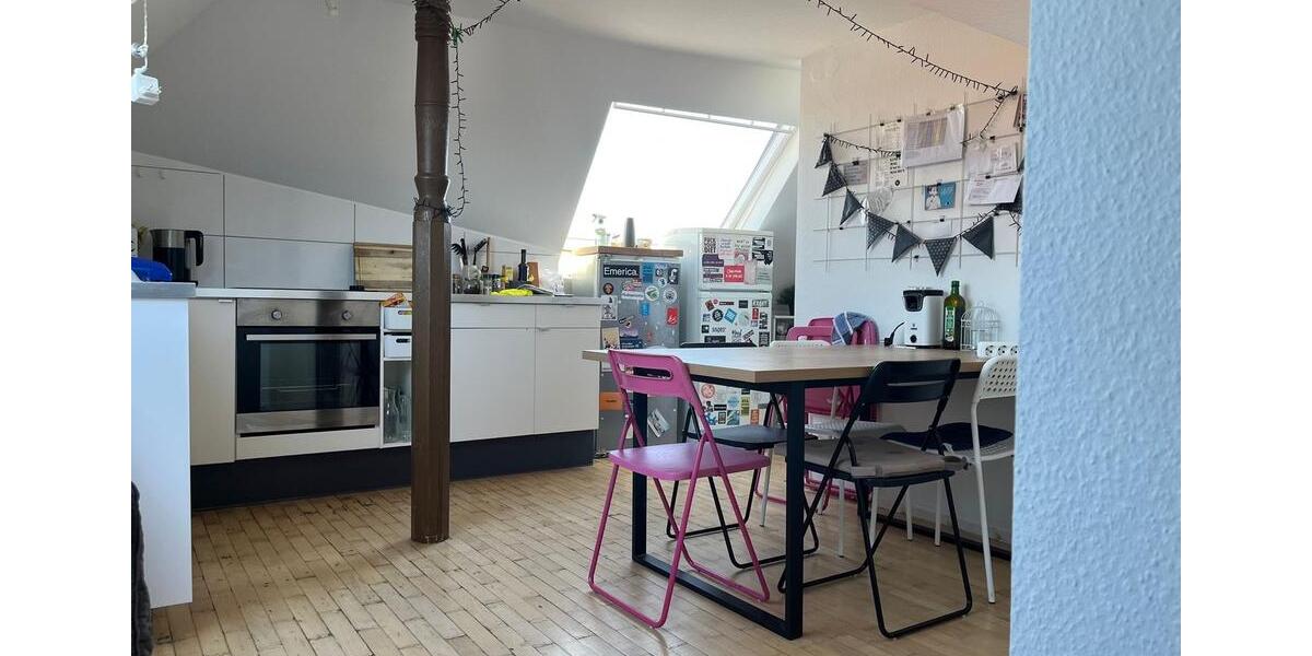 Schönes helles WG Zimmer in Reutlingen f. Studenten Praktikante zimmer