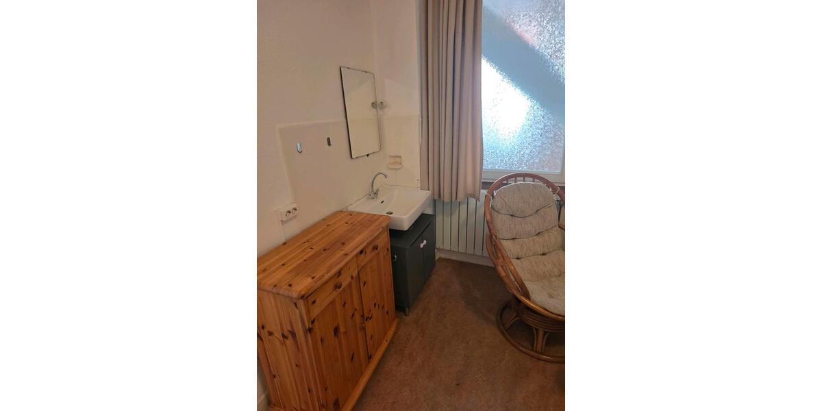 Wohnen auf Zeit Lörrach - 4 Zimmer, 80 m&sup2;, 600&euro; | Angebot:24634102