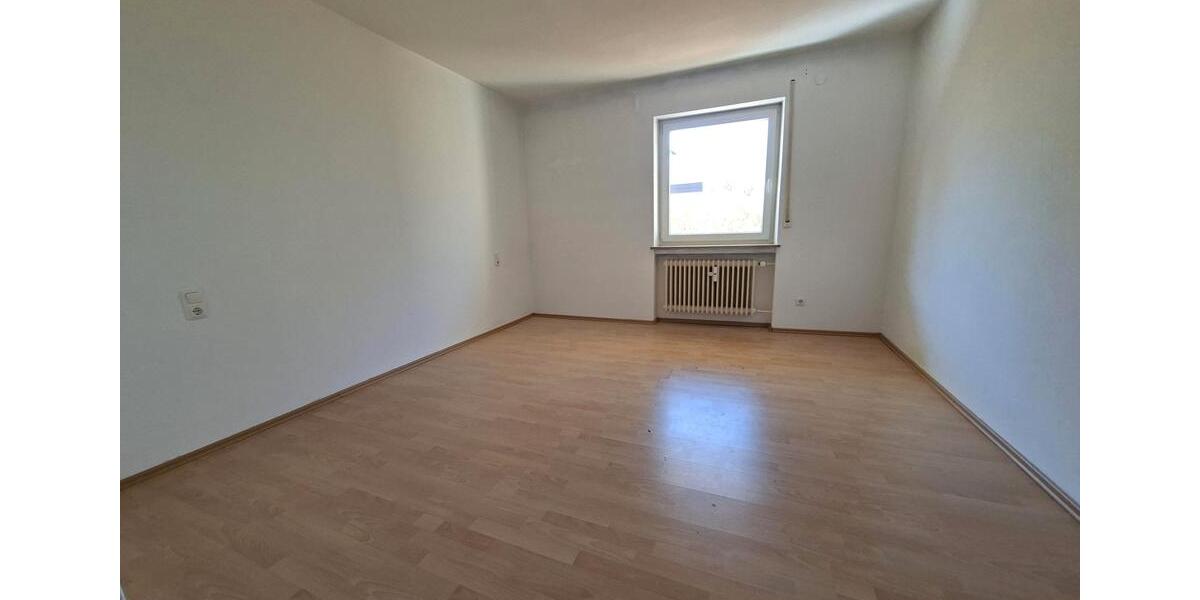 Erdgeschoßwohnung Lichtenfels - 3 Zimmer, 90 m&sup2;, 780&euro; | Angebot:26161339