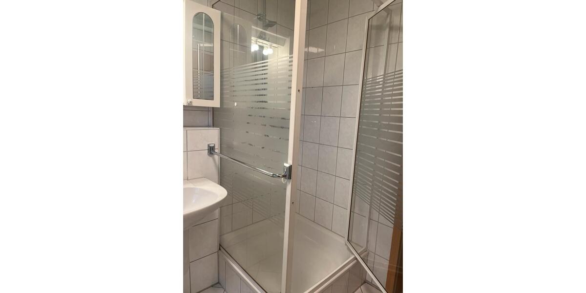 Dachgeschoßwohnung Pulheim - 2 Zimmer, 80 m&sup2;, 1.000&euro; | Angebot:24552234