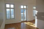 ZentrumOst - Tolle 2-Zi.-Whg., 2 Balkone, ParkettFuBoHeizg. und Lift! 2 zimmer