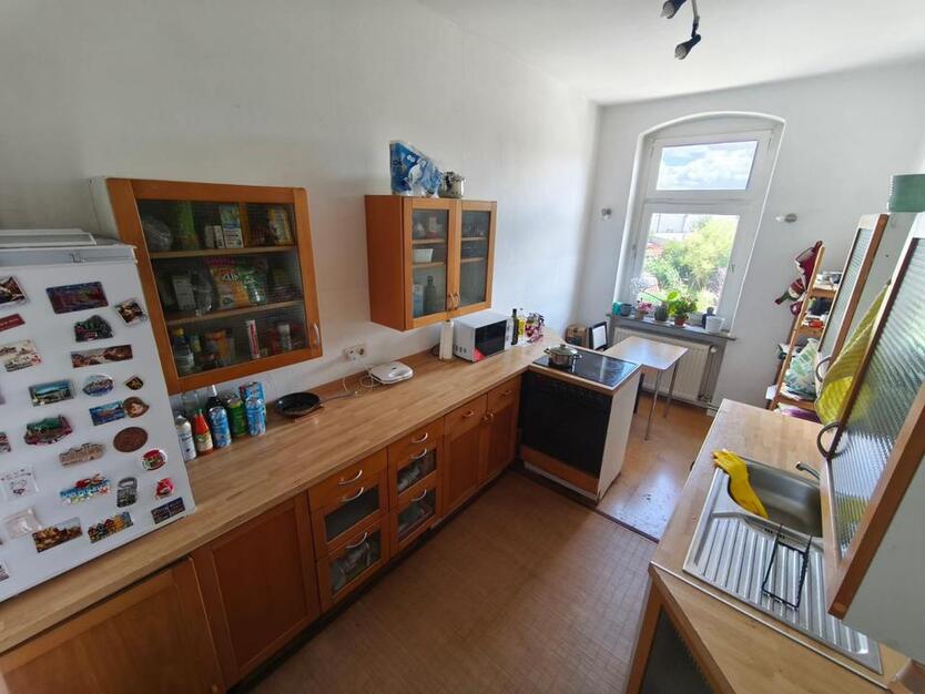 Teilmöblierte helle 2-Zimmer-Wohnung mit Balkon nahe Südsee