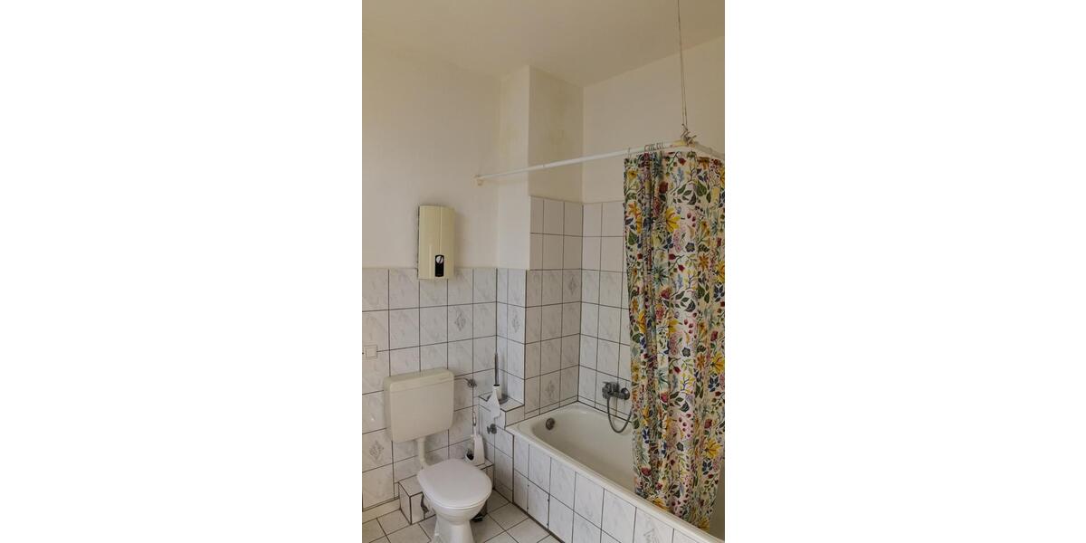 Etagenwohnung Flensburg Altstadt - 5 Zimmer, 136 m&sup2;, 978&euro; | Angebot:25858483