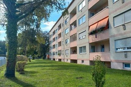 Wohnung Rosenheim Innenstadt - 4 Zimmer, 94 m&sup2;, 1.500&euro; | Angebot:24661889