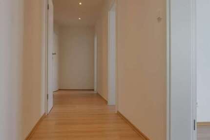 Wohnung Villingen-Schwenningen Schwenningen - 3.5 Zimmer, 92 m&sup2;, 920&euro; | Angebot:26522134