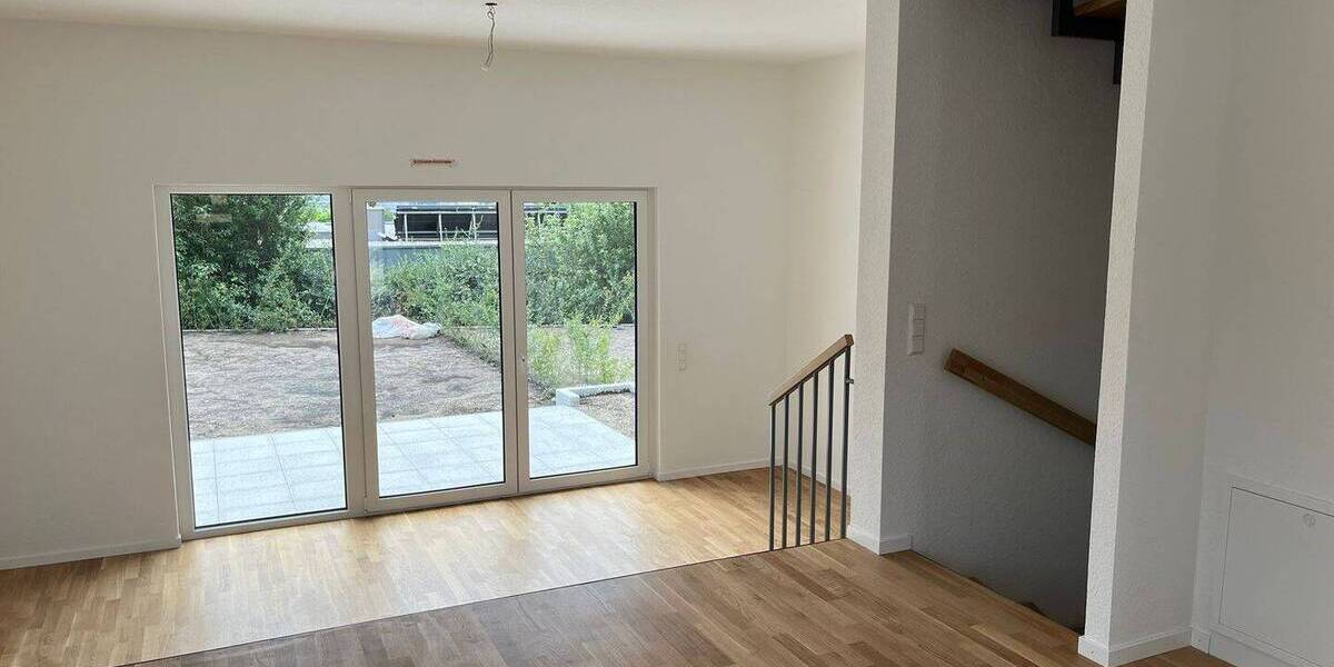 Reihenmittelhaus Bad Säckingen - 5 Zimmer, 150 m&sup2;, 2.300&euro; | Angebot:25706510