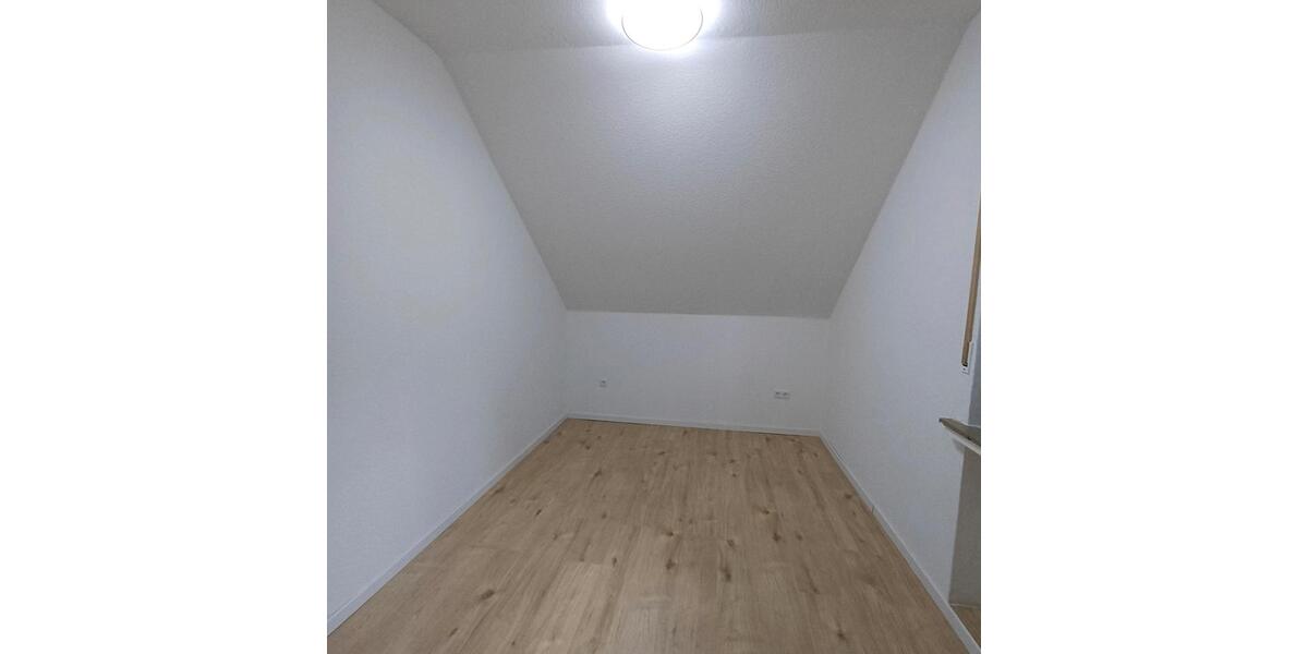 Wohnen auf Zeit Plettenberg - 2 Zimmer, 13 m&sup2;, 380&euro; | Angebot:26040164