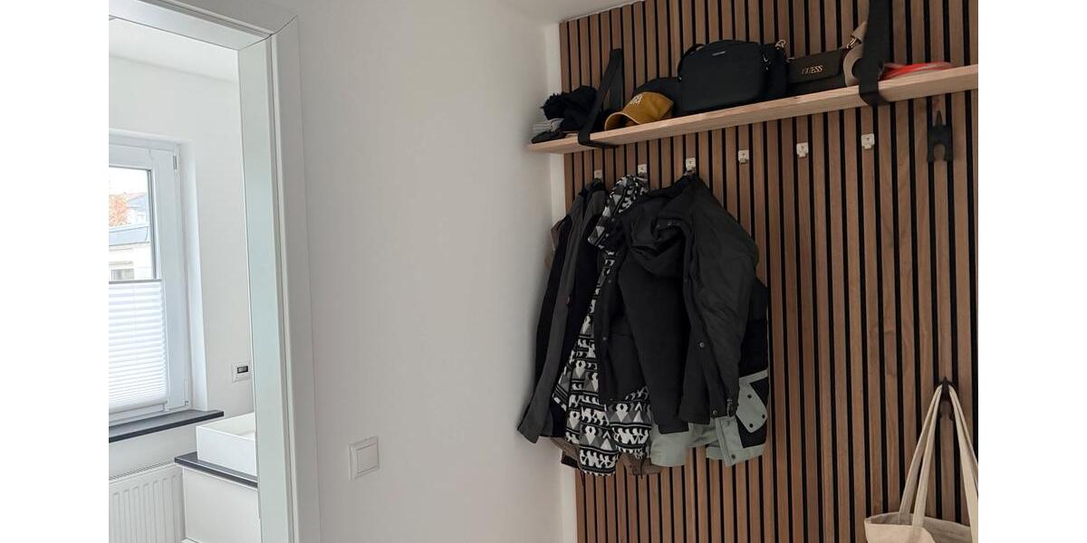 Doppelhaushälfte Leverkusen - 4 Zimmer, 135 m&sup2;, 2.350&euro; | Angebot:26051084