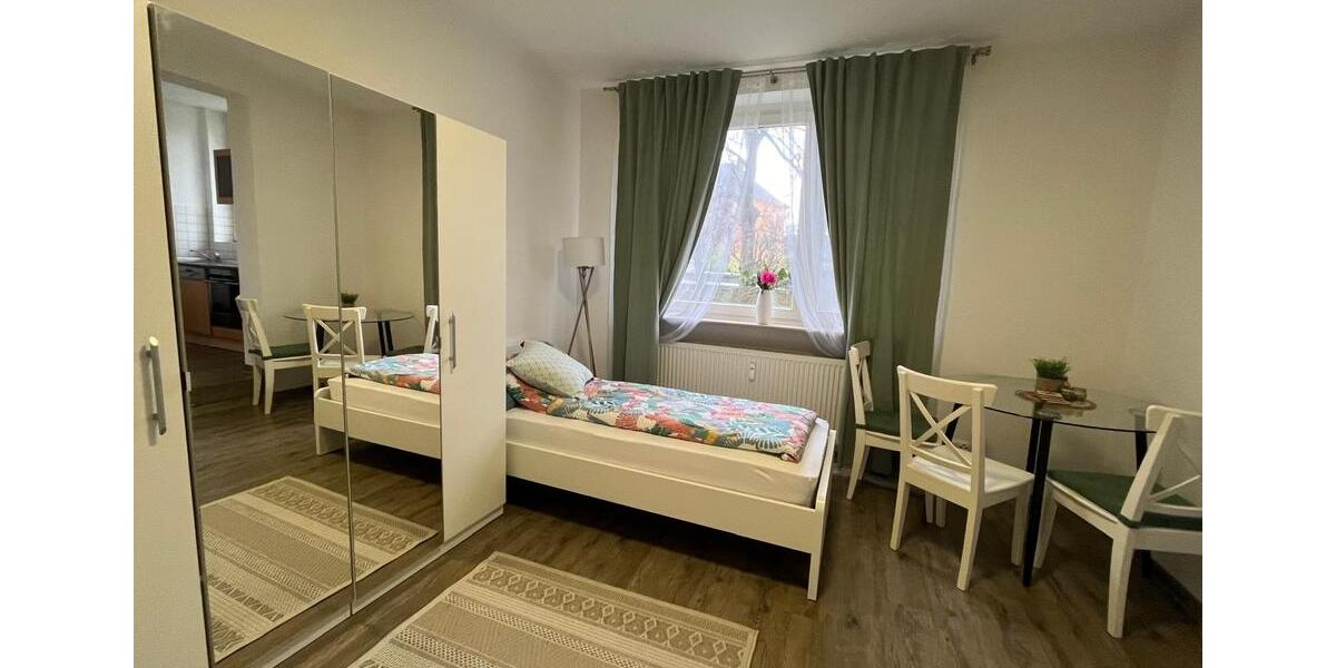 Etagenwohnung Essen Stadtbezirk III - 1 Zimmer, 35 m&sup2;, 900&euro; | Angebot:26615605