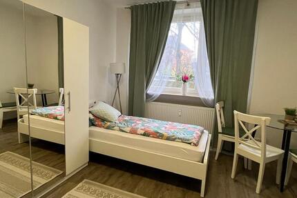 Wohnung Essen Stadtbezirk III - 1 Zimmer, 35 m&sup2;, 900&euro; | Angebot:26615605