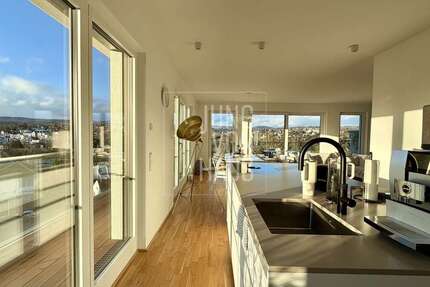 Haus Wiesbaden Südost - 6.5 Zimmer, 245 m&sup2;, 5.145&euro; | Angebot:24849758