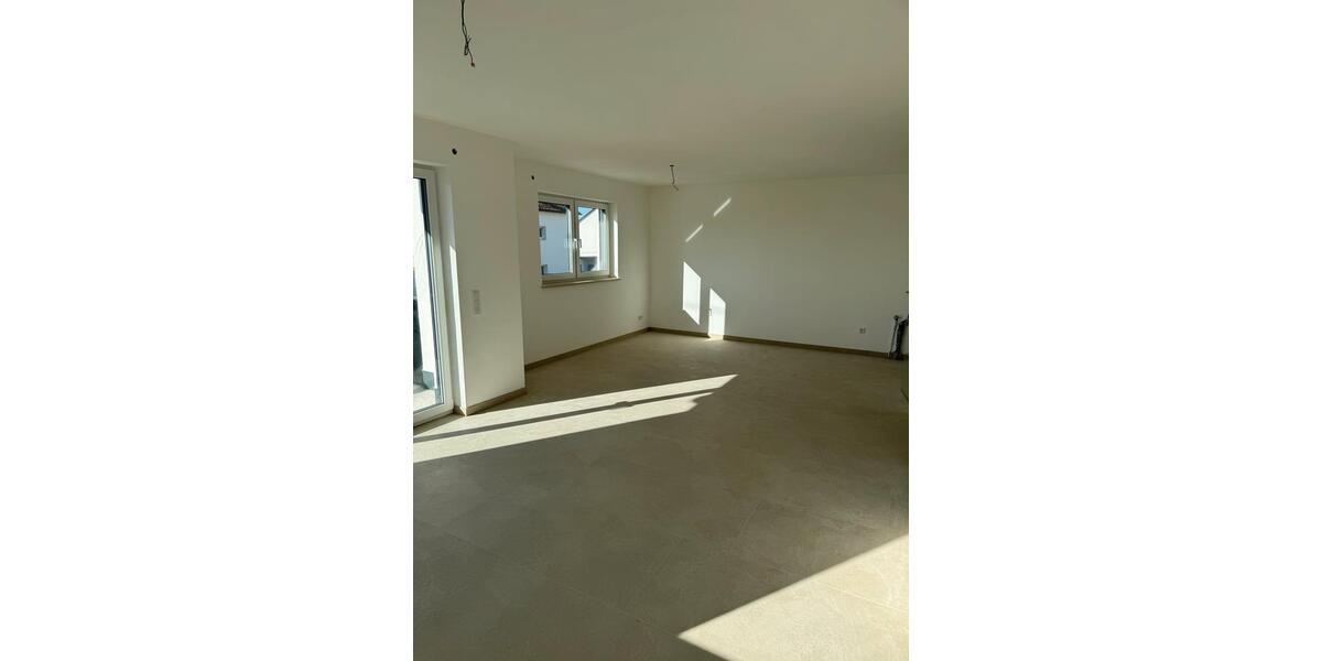 Etagenwohnung Trunkelsberg - 3 Zimmer, 80 m&sup2;, 1.200&euro; | Angebot:26697450