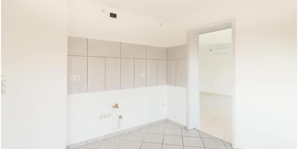 ***Moderne 97 m² Wohnung in Westoverledingen*** ***frisch renoviert*** - Dachgeschoßwohnung Westoverledingen Flachsmeer | Angebot:25407086