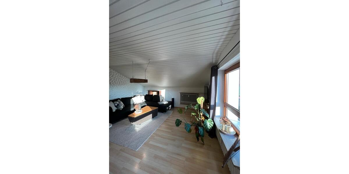 Dachgeschoßwohnung Oberstaufen - 2 Zimmer, 80 m&sup2;, 1.200&euro; | Angebot:26483978