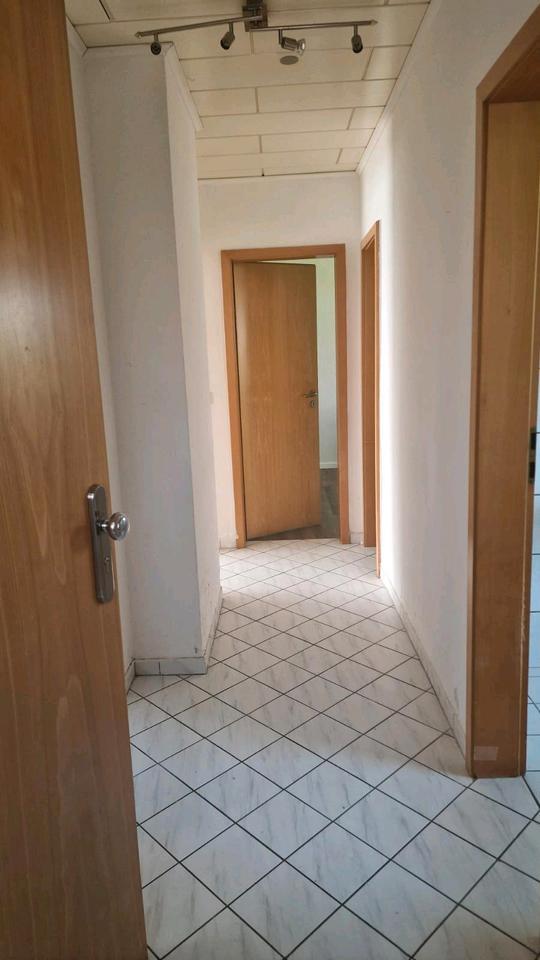 3-Zimmerwohnung mit Balkon ab 15.09. in 37124 ROSDORF