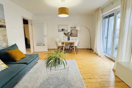 Wohnung Ingolstadt Hollerstauden - 3 Zimmer, 80 m&sup2;, 1.230&euro; | Angebot:26704078
