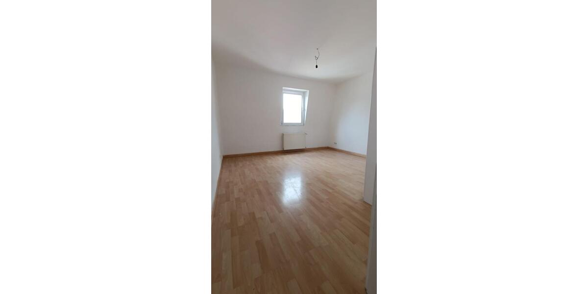Dachgeschoßwohnung Wuppertal - 4 Zimmer, 97 m&sup2;, 896&euro; | Angebot:26648399