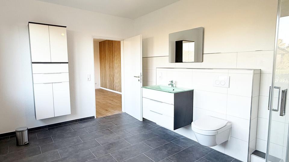 Erdgeschoßwohnung Wiesmoor - 3 Zimmer, 100 m&sup2;, 950&euro; | Angebot:24121611