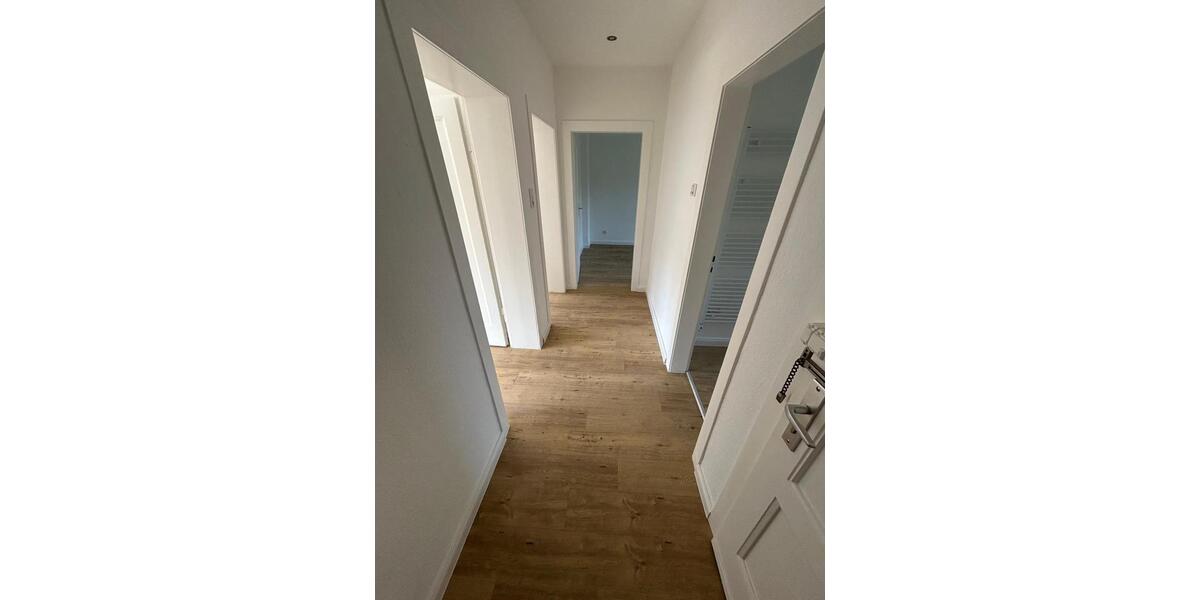 Etagenwohnung Wuppertal Sedansberg - 2 Zimmer, 61 m&sup2;, 608&euro; | Angebot:24687362