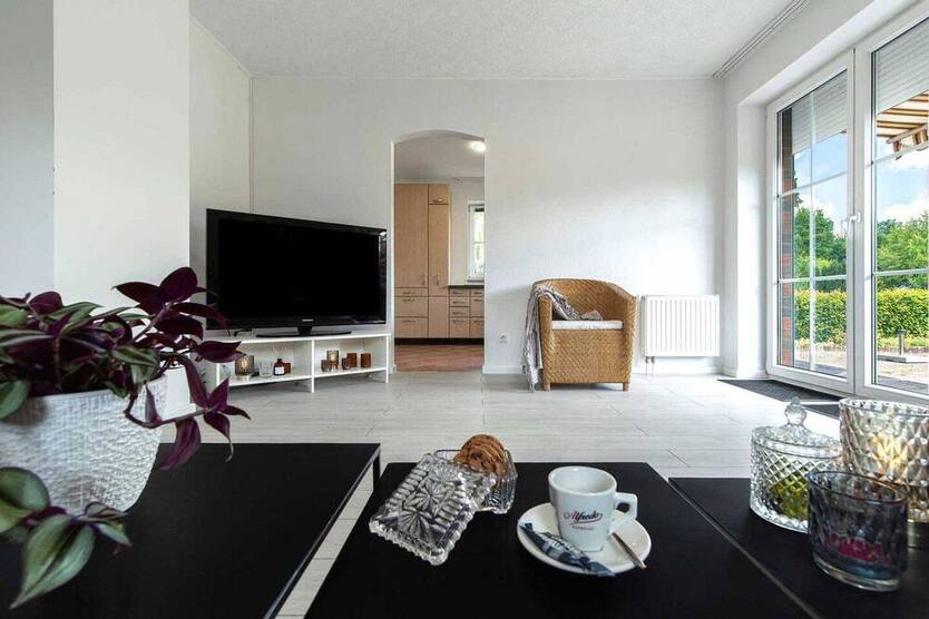 Möblierte Erdgeschoss Wohnung im Einzelhaus Norderstedt Mitte inkl. Nebenkosten, WLAN, TV, Internet