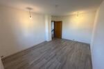 Großzügige 5-Zimmer-Wohnung, 155qm mit Garten und Stellplatz
