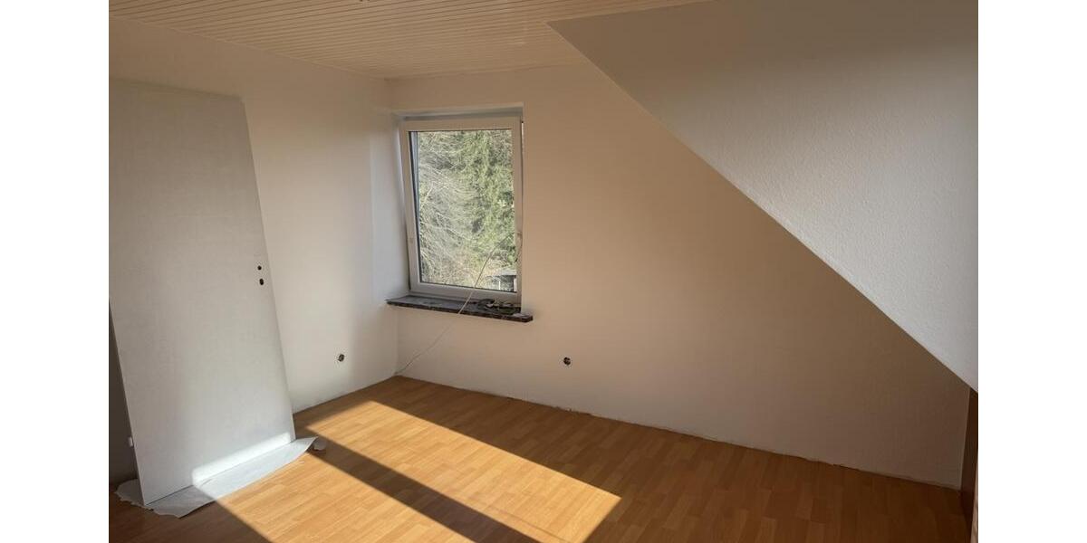Dachgeschoßwohnung Burg (Dithmarschen) - 3 Zimmer, 65 m&sup2;, 600&euro; | Angebot:25954828