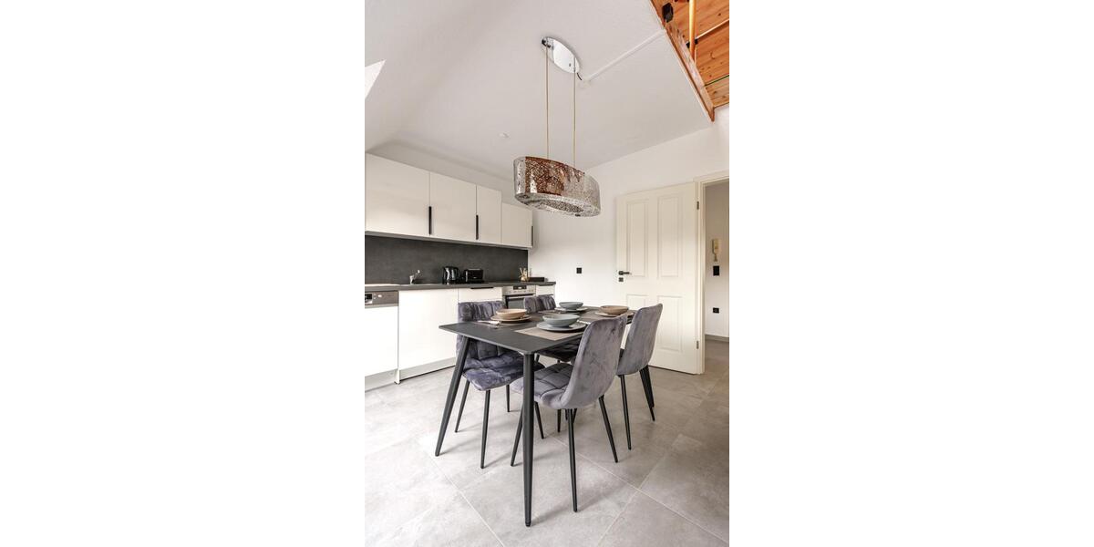 Wohnen auf Zeit Essen Huttrop - 3 Zimmer, 75 m&sup2;, 70&euro; | Angebot:26337025
