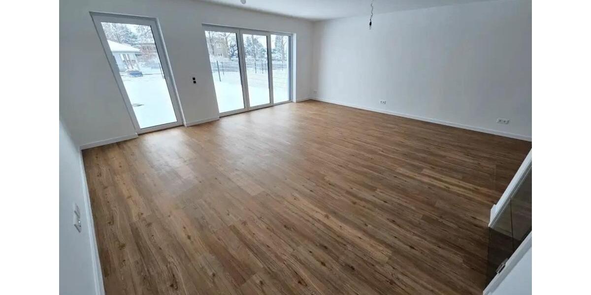 Reihenhaus Magdeburg - 4 Zimmer, 136 m&sup2;, 1.690&euro; | Angebot:24815133