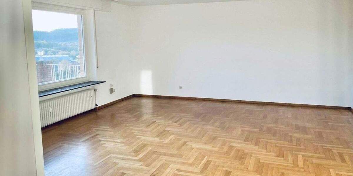 Etagenwohnung Alfeld - 3 Zimmer, 122 m&sup2;, 775&euro; | Angebot:25654261