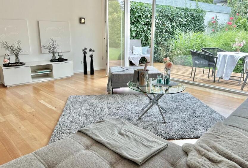 Rarität in Tutzing, Seenah,exclusive sonnige möbl. 2,5 Zi Wohnung