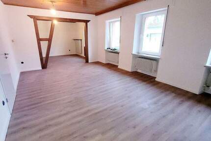 Wohnung Mülheim-Kärlich Kärlich - 2 Zimmer, 85 m&sup2;, 720&euro; | Angebot:24547337