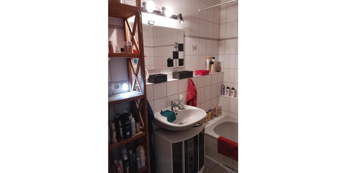 Eine schöne Zweizimmerwohnung in Godelheim 1 zimmer