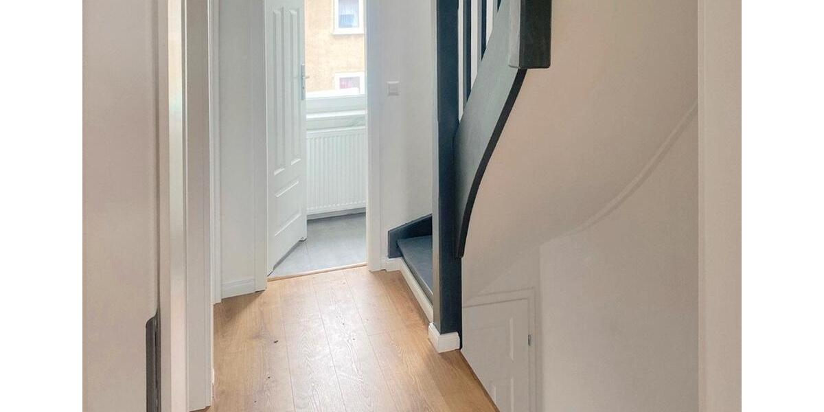 Reihenhaus - 5 Zimmer, 92 m&sup2;, 1.100&euro; | Angebot:26693612