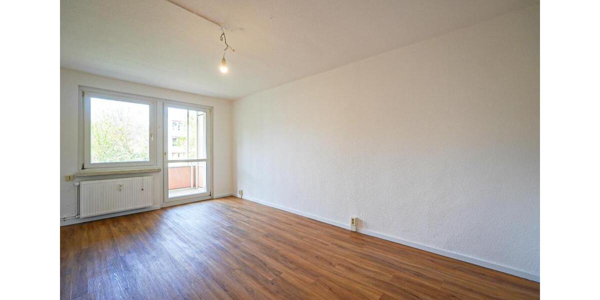 Renovierte 3-Zimmer-Wohnung mit Balkon – sofort bezugsfrei! 3 zimmer