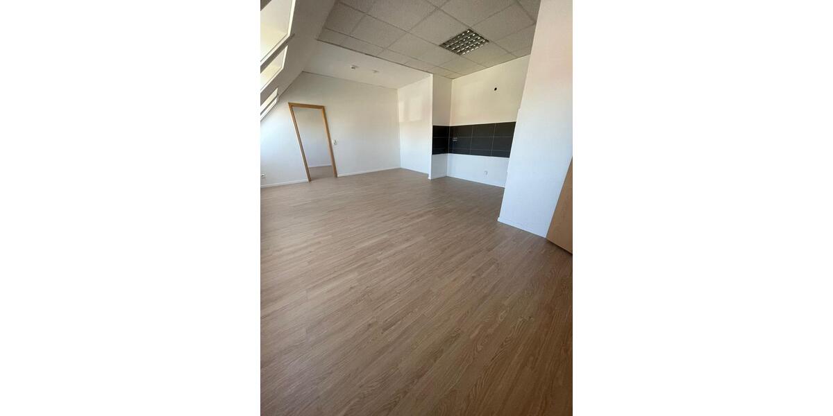 Dachgeschoßwohnung Gotha - 2 Zimmer, 51 m&sup2;, 380&euro; | Angebot:26444048