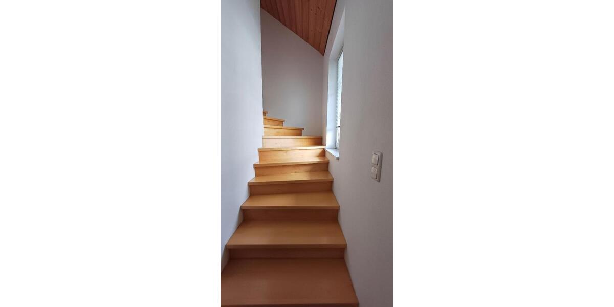 Doppelhaushälfte Reichertsheim - 4 Zimmer, 205 m&sup2;, 1.700&euro; | Angebot:24747839