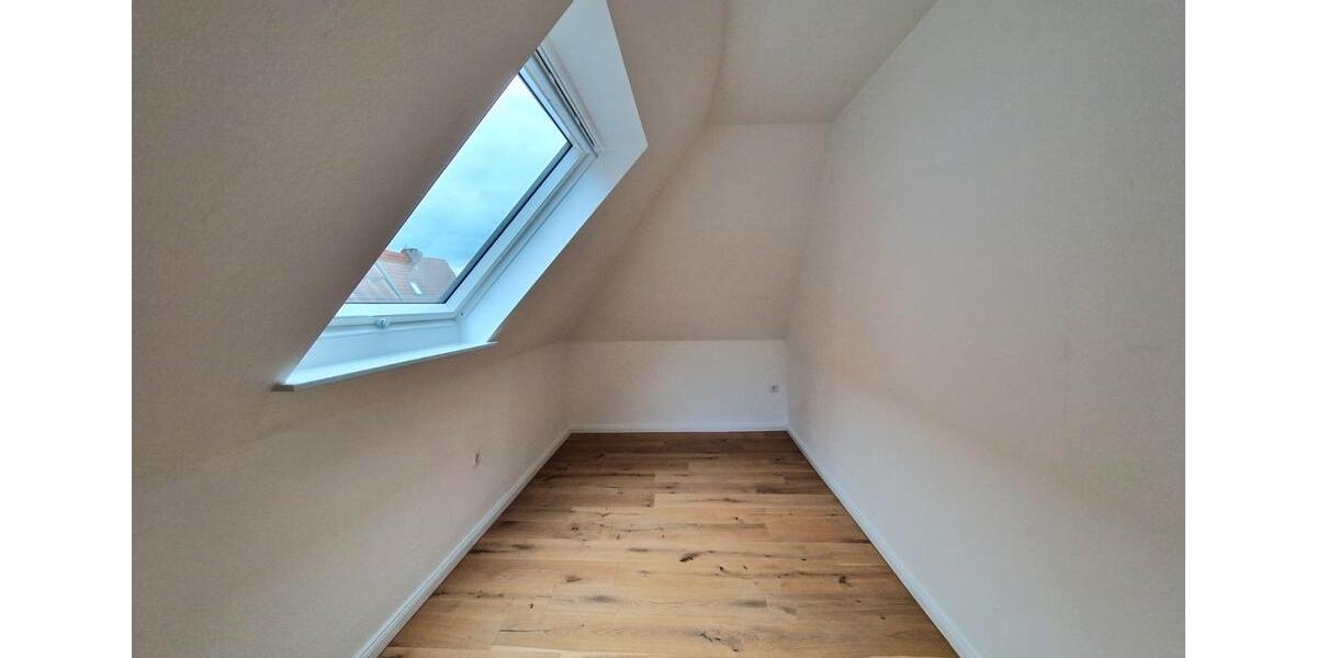 Etagenwohnung Leonberg - 4 Zimmer, 75 m&sup2;, 1.200&euro; | Angebot:26496497