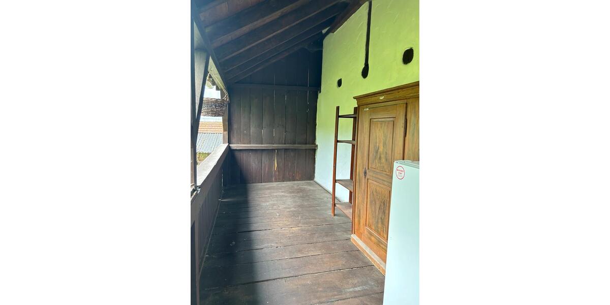 Etagenwohnung Blumberg - 4 Zimmer, 110 m&sup2;, 1.200&euro; | Angebot:26503218