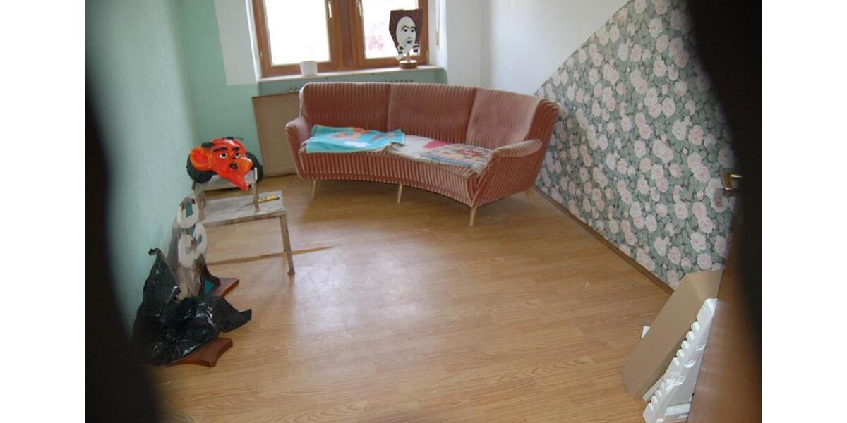 Etagenwohnung Neumagen-Dhron Dhron - 4 Zimmer, 100 m&sup2;, 800&euro; | Angebot:26635153