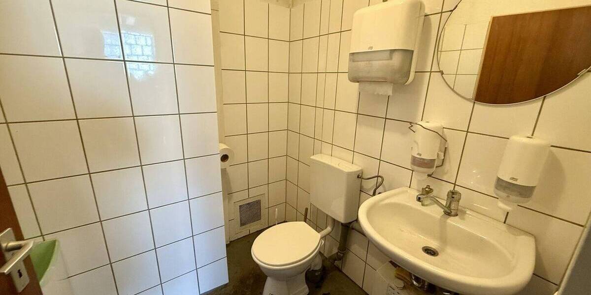 Gewerbeobjekt Hallstadt - 3.300&euro; | Angebot:23560318