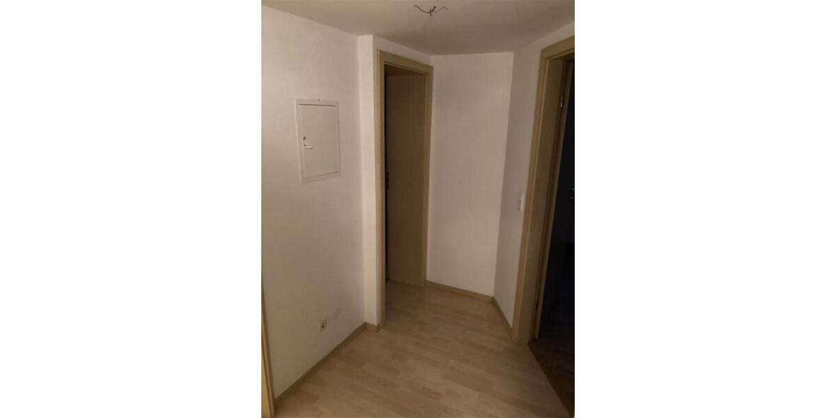 Dachgeschoßwohnung Reinsdorf - 2 Zimmer, 48 m&sup2;, 309&euro; | Angebot:26167127