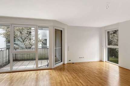 Wohnung Fürth Atzenhof - 3 Zimmer, 84 m&sup2;, 1.100&euro; | Angebot:26185847