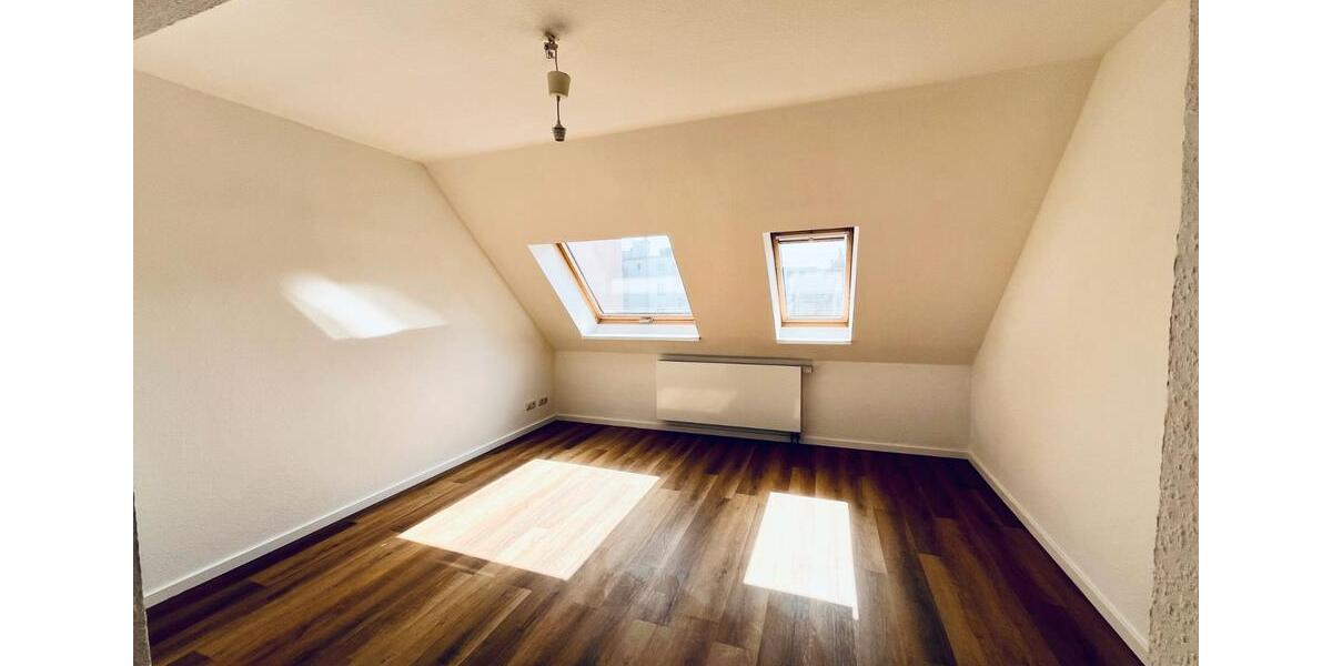 Dachgeschoßwohnung Stralsund - 3 Zimmer, 83 m&sup2;, 820&euro; | Angebot:26477490