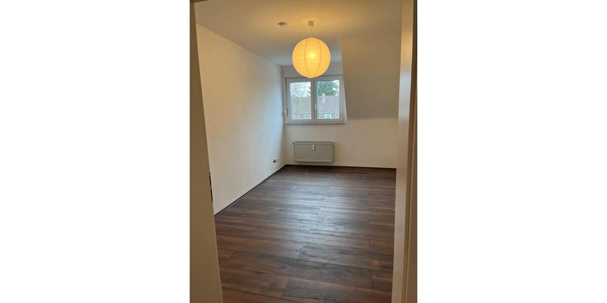 Etagenwohnung Hanau Lamboy - 4 Zimmer, 100 m&sup2;, 1.900&euro; | Angebot:24711587