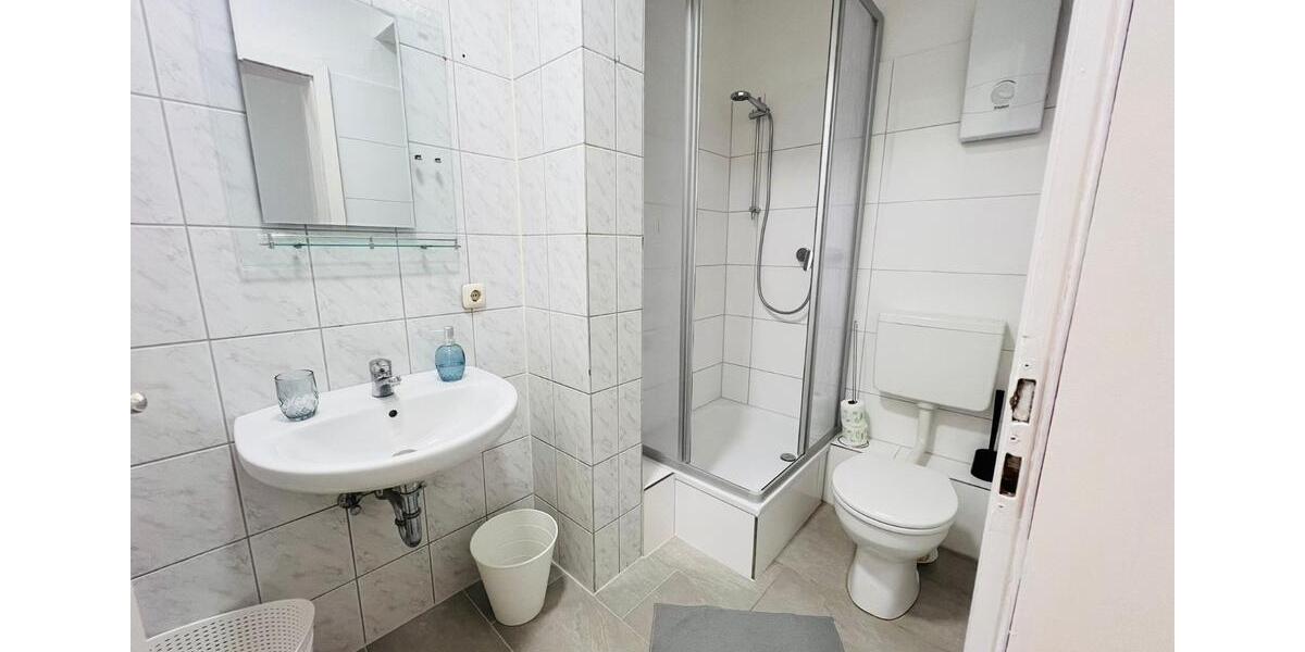 Wohnen auf Zeit Bochum Bochum-Mitte - 10 Zimmer, 200 m&sup2;, 15&euro; | Angebot:22480766